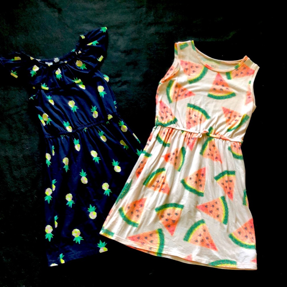 Set of 2 Gap kids size large dresses. Like new and smoke free home ❤️
